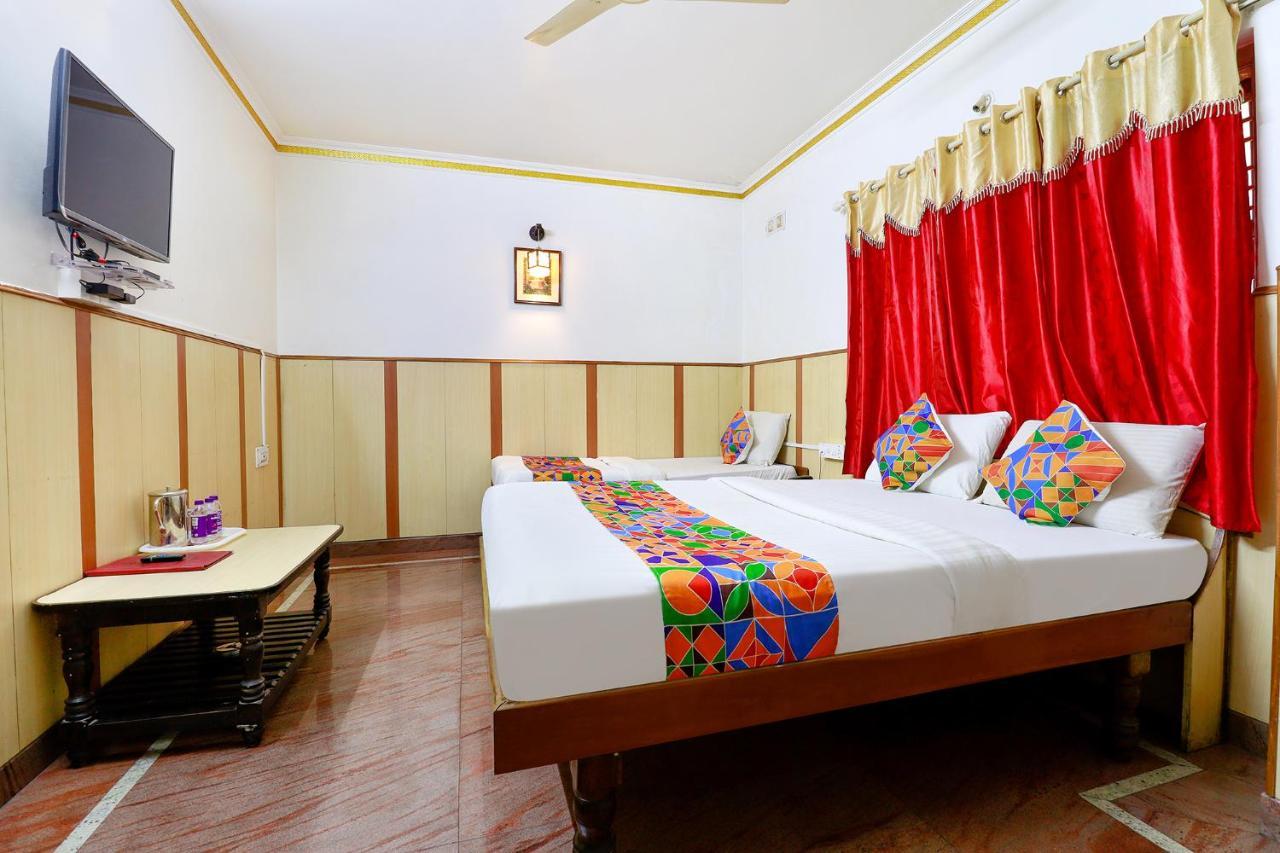 FabHotel Shivaals Residency Bangalore Buitenkant foto