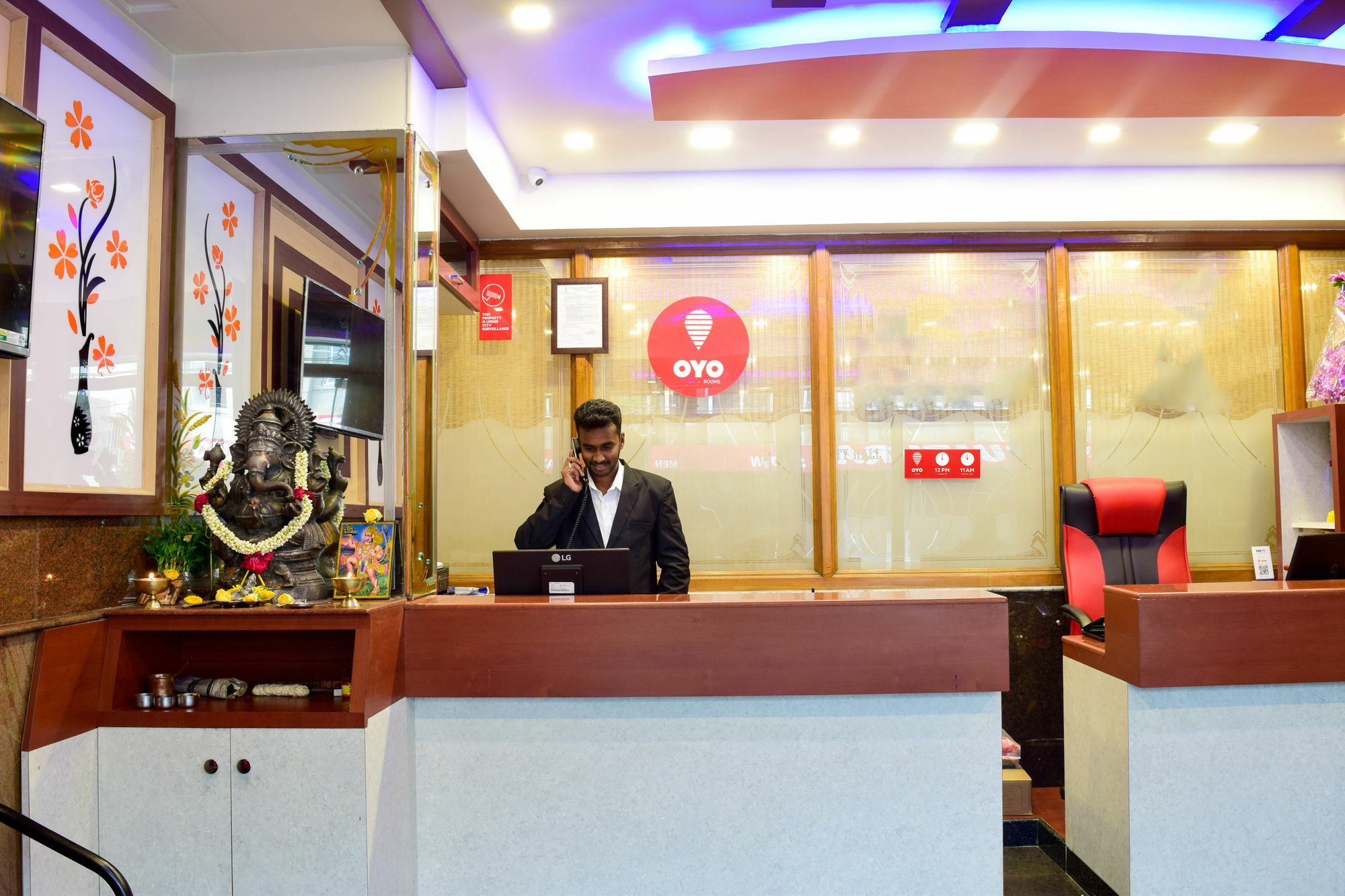 FabHotel Shivaals Residency Bangalore Buitenkant foto