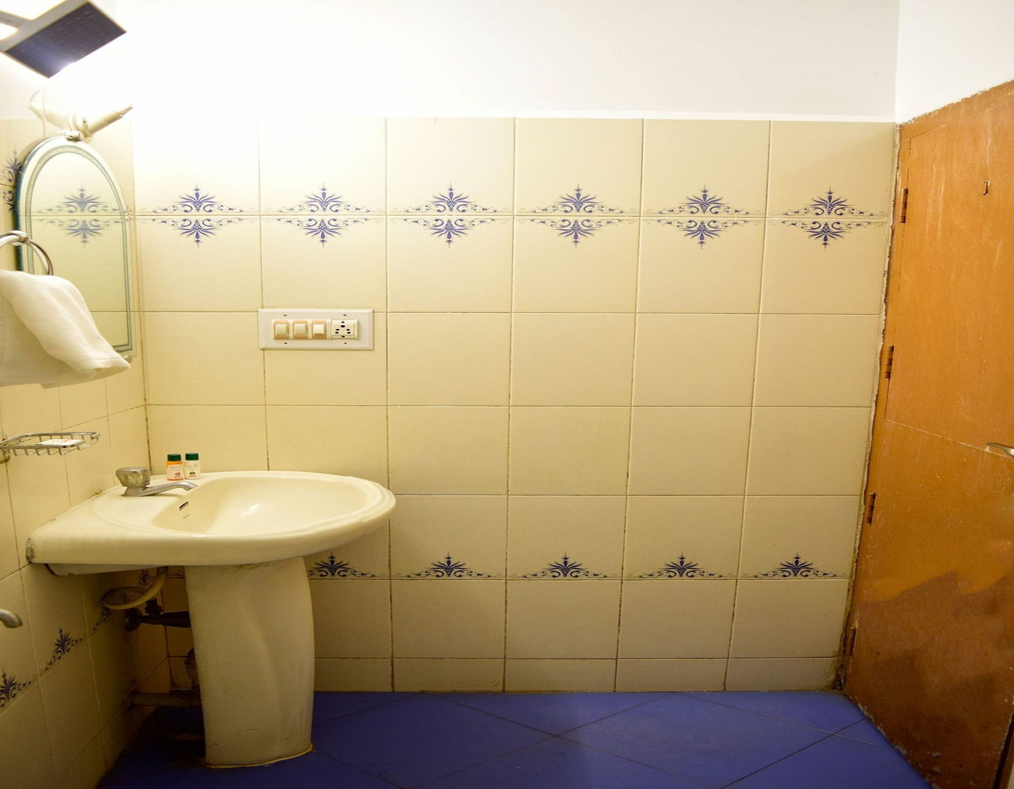 FabHotel Shivaals Residency Bangalore Buitenkant foto