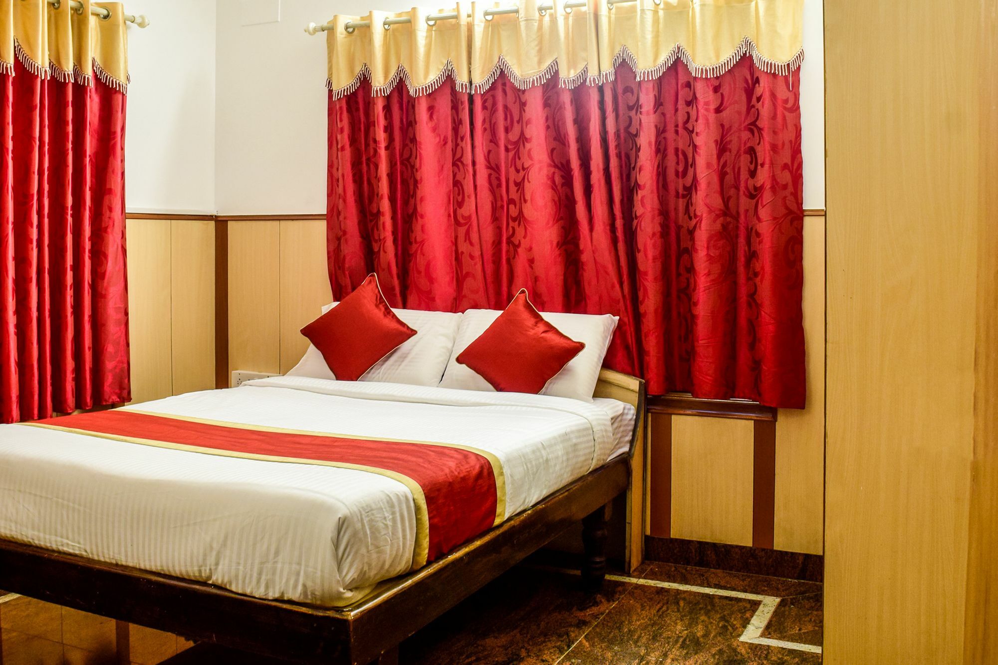FabHotel Shivaals Residency Bangalore Buitenkant foto
